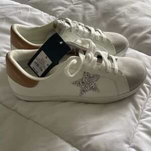 NWT Target Gym Shoes 8